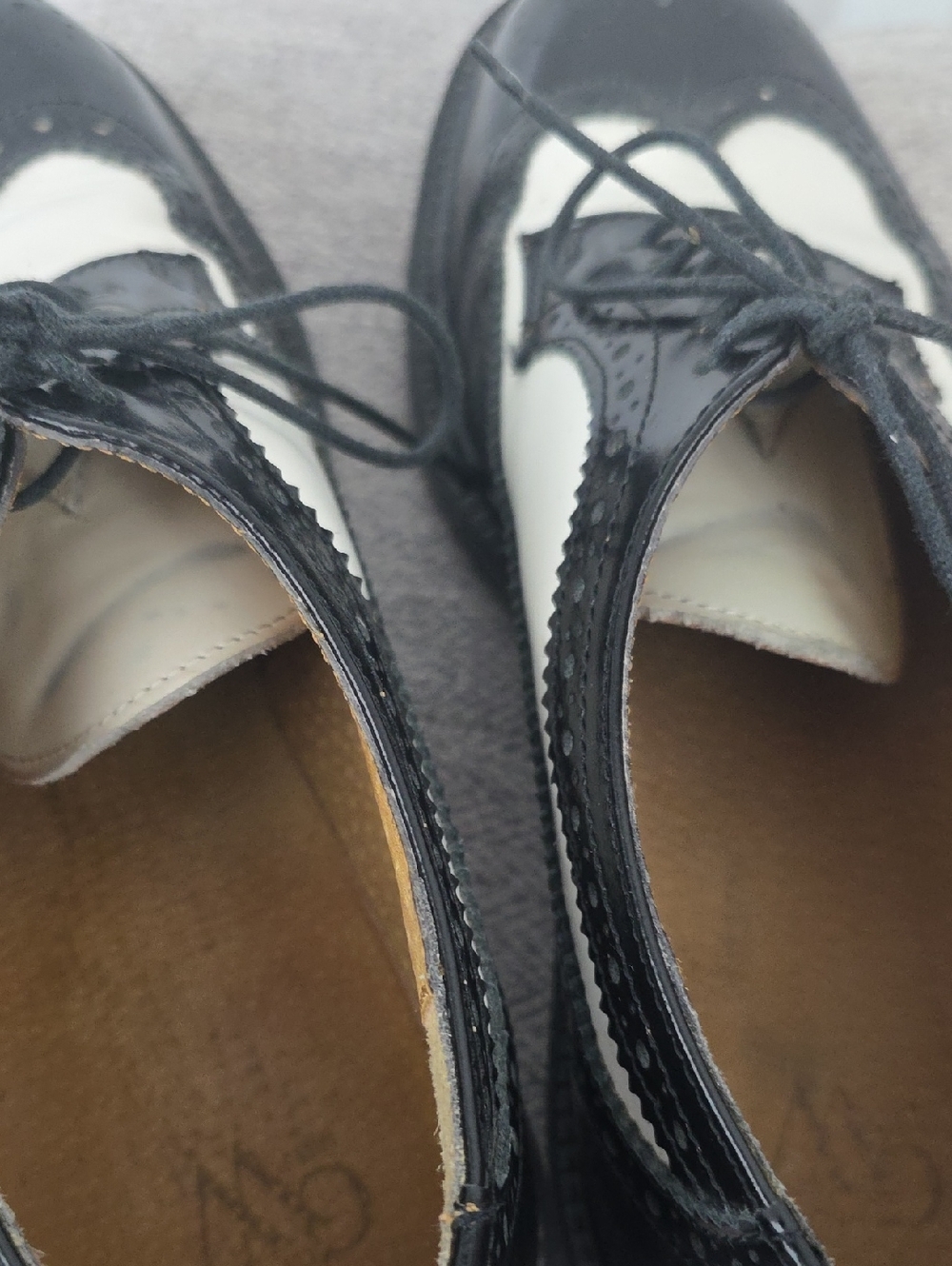 Vintage Clifford & Wills Made in Italy Two-Tone Spectator Wingtip Oxfords 7.5 - Picture 8 of 9